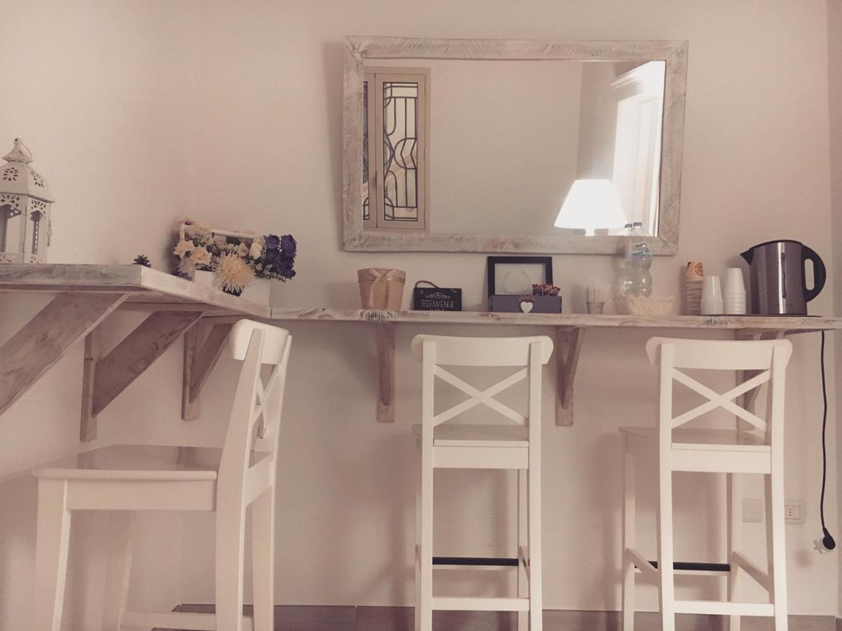 Ai Raggi di Sole Bed & Breakfast Lecce Bagian luar foto