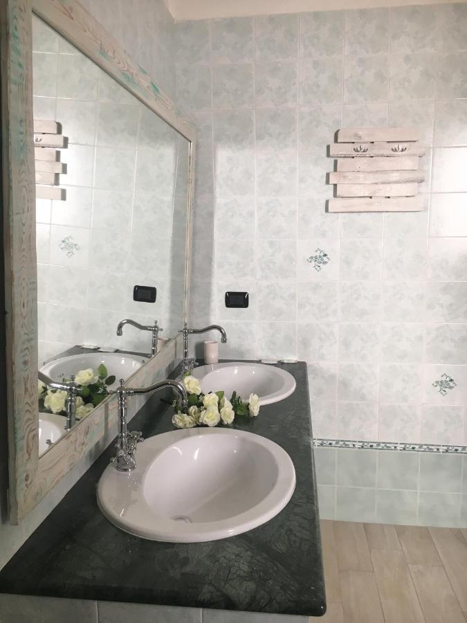 Ai Raggi di Sole Bed & Breakfast Lecce Bagian luar foto