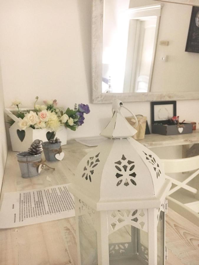 Ai Raggi di Sole Bed & Breakfast Lecce Bagian luar foto