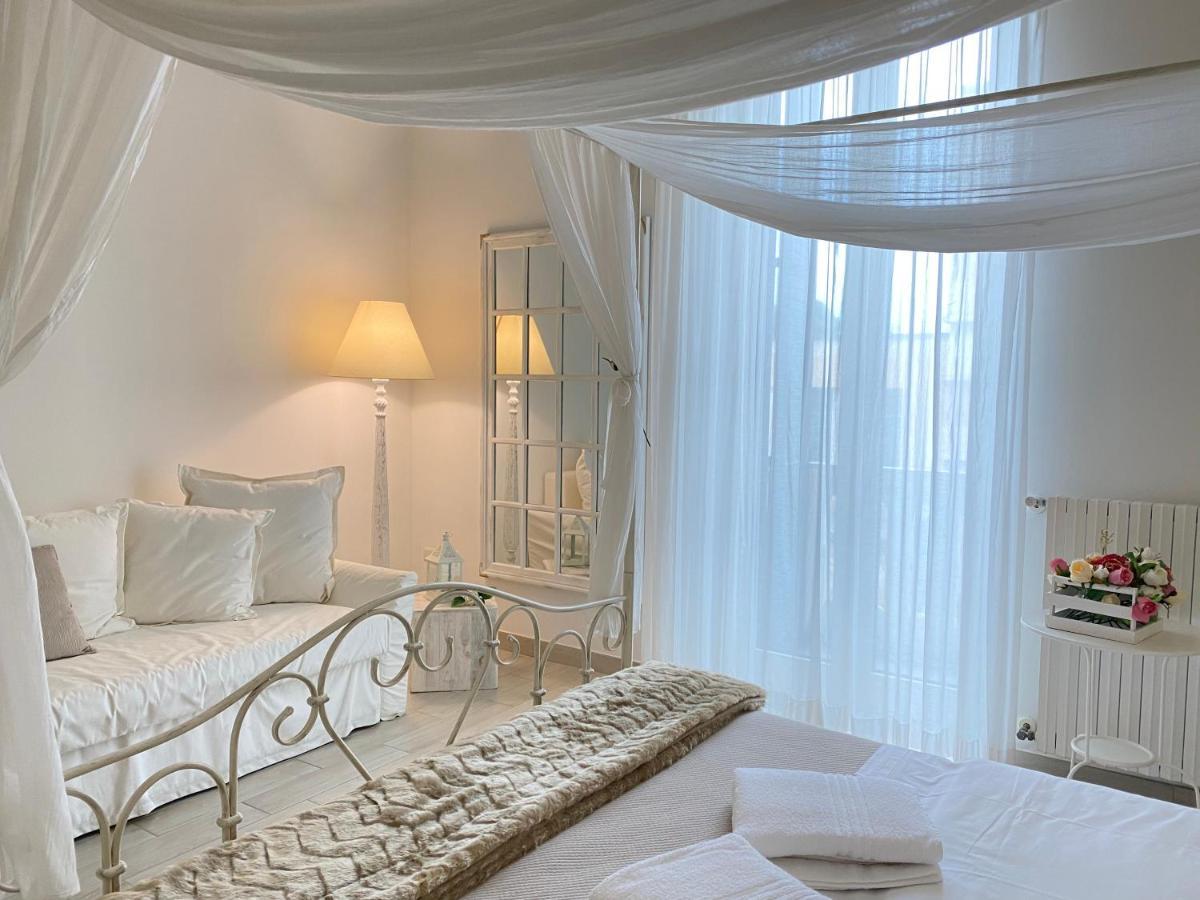 Ai Raggi di Sole Bed & Breakfast Lecce Bagian luar foto