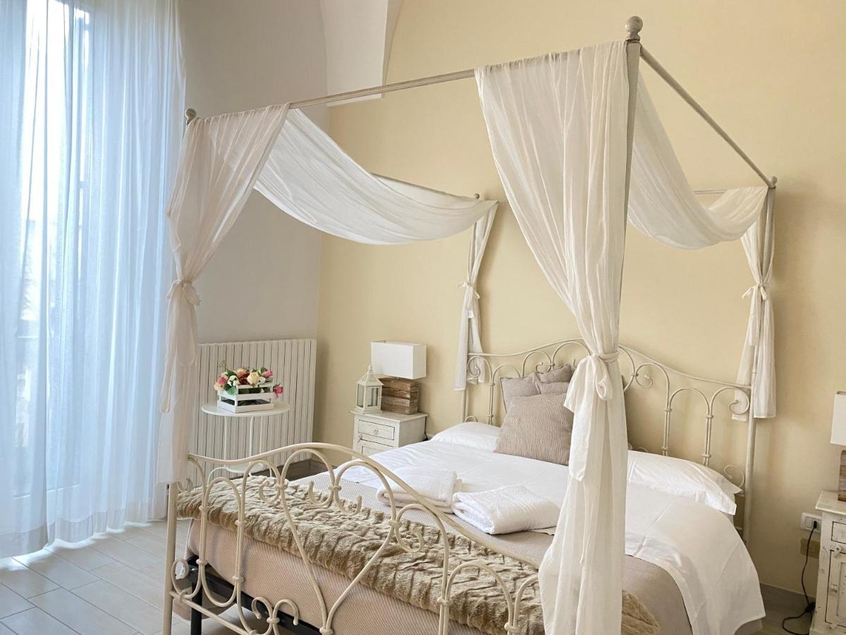Ai Raggi di Sole Bed & Breakfast Lecce Bagian luar foto
